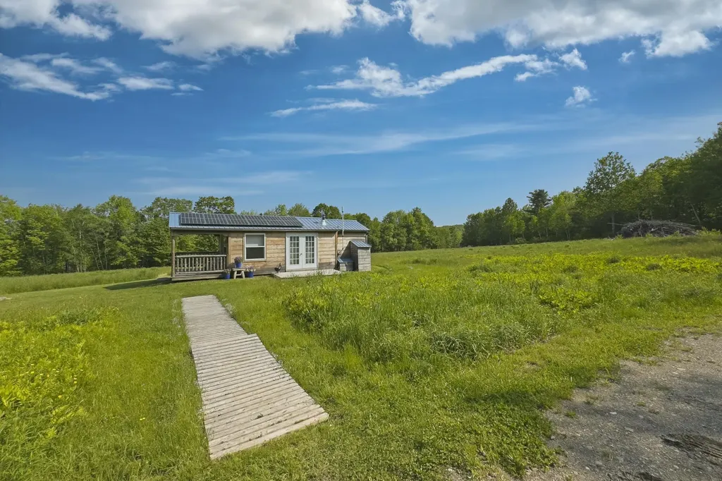 1535 Bailey Road Knox ME 04986