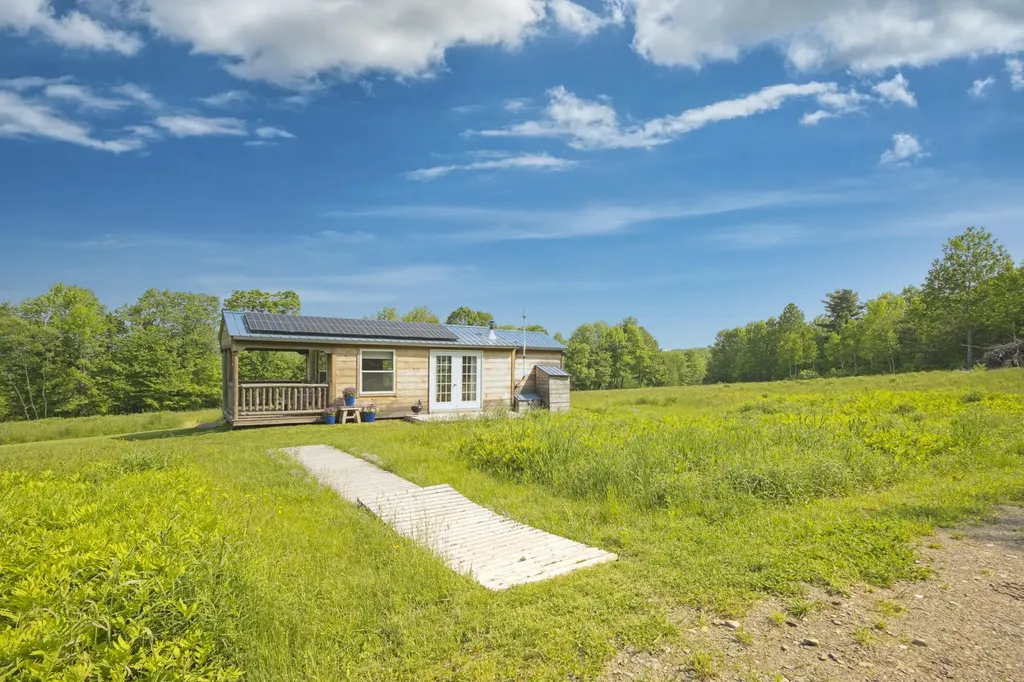 1535 Bailey Road Knox ME 04986