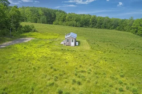 1535 Bailey Road Knox ME 04986