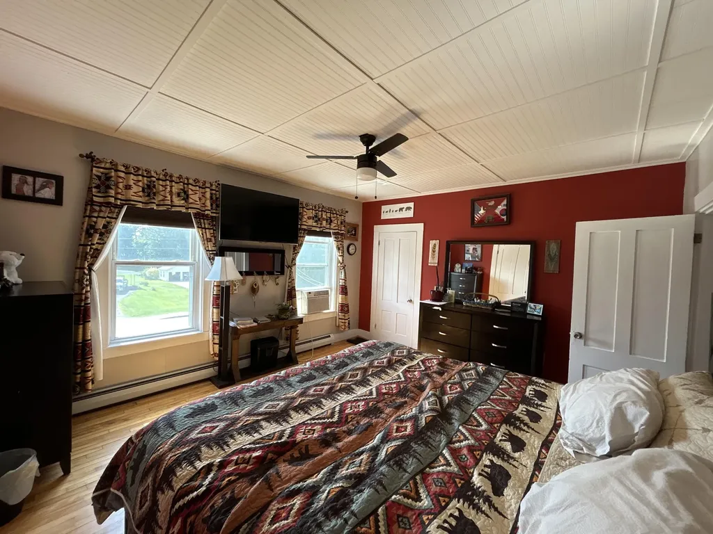 154 Cook Street Auburn ME 04210