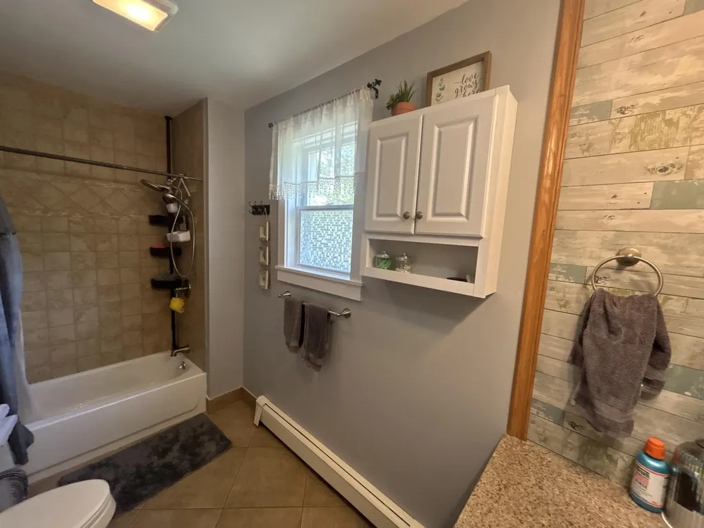 154 Cook Street Auburn ME 04210