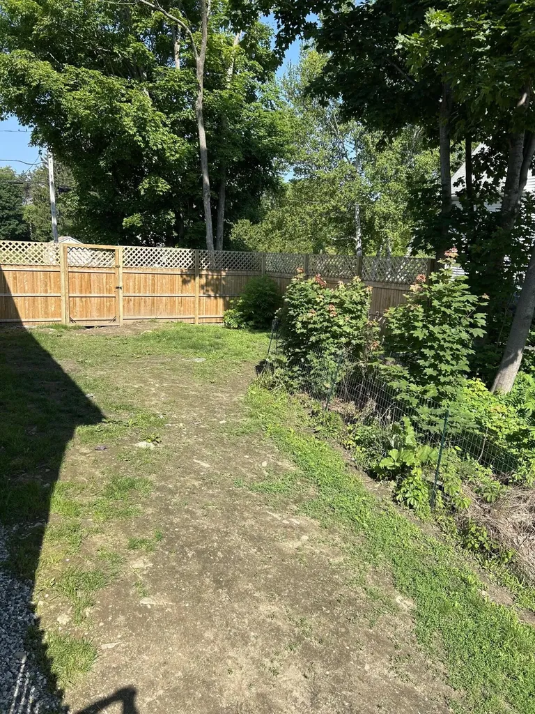 154 Cook Street Auburn ME 04210
