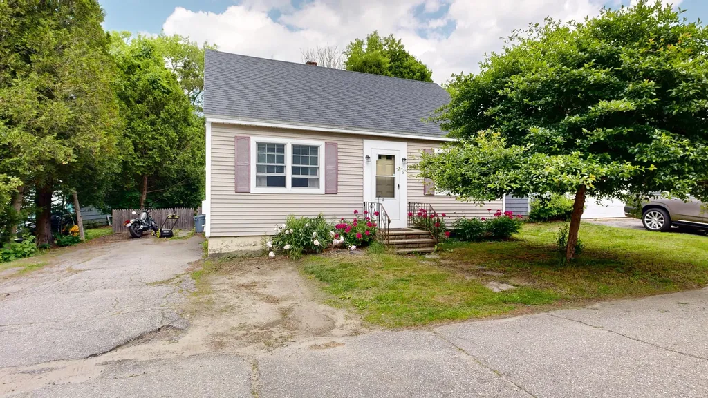 5 Wilson Street Lewiston ME 04240
