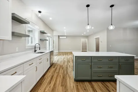18 Crestwood Drive Orrington ME 04474