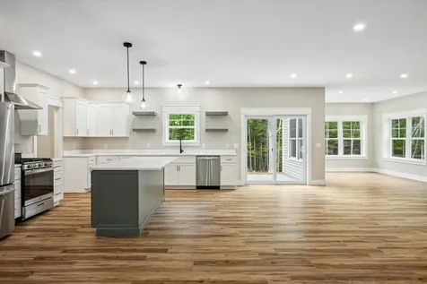 18 Crestwood Drive Orrington ME 04474