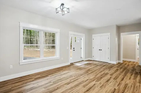 18 Crestwood Drive Orrington ME 04474
