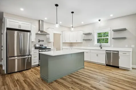 18 Crestwood Drive Orrington ME 04474