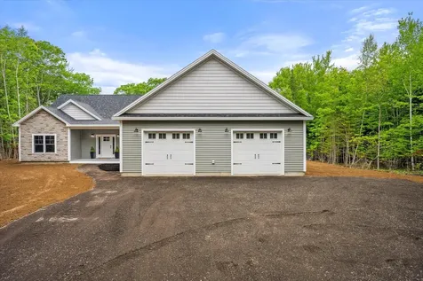 18 Crestwood Drive Orrington ME 04474
