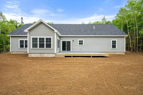 18 Crestwood Drive Orrington ME 04474
