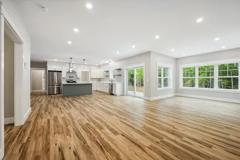 18 Crestwood Drive Orrington ME 04474
