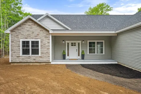 18 Crestwood Drive Orrington ME 04474