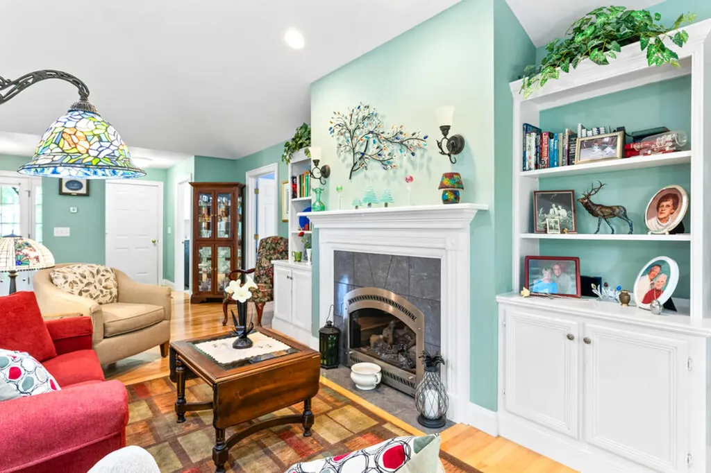 824 Duck Pond Road Westbrook ME 04092