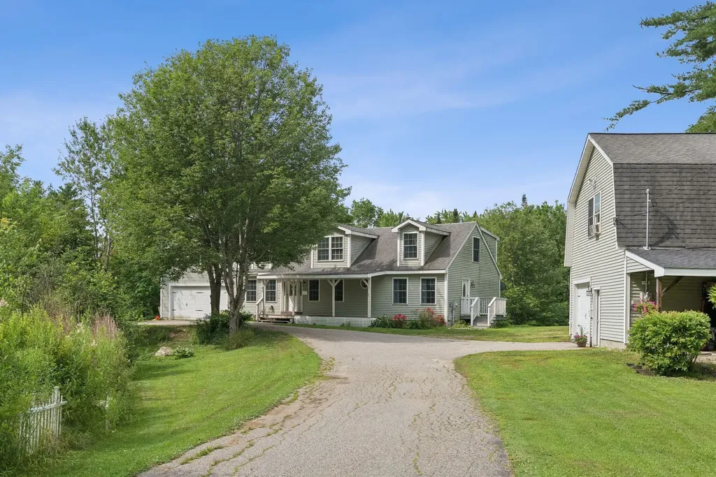 142 Falmouth Road Windham ME 04062