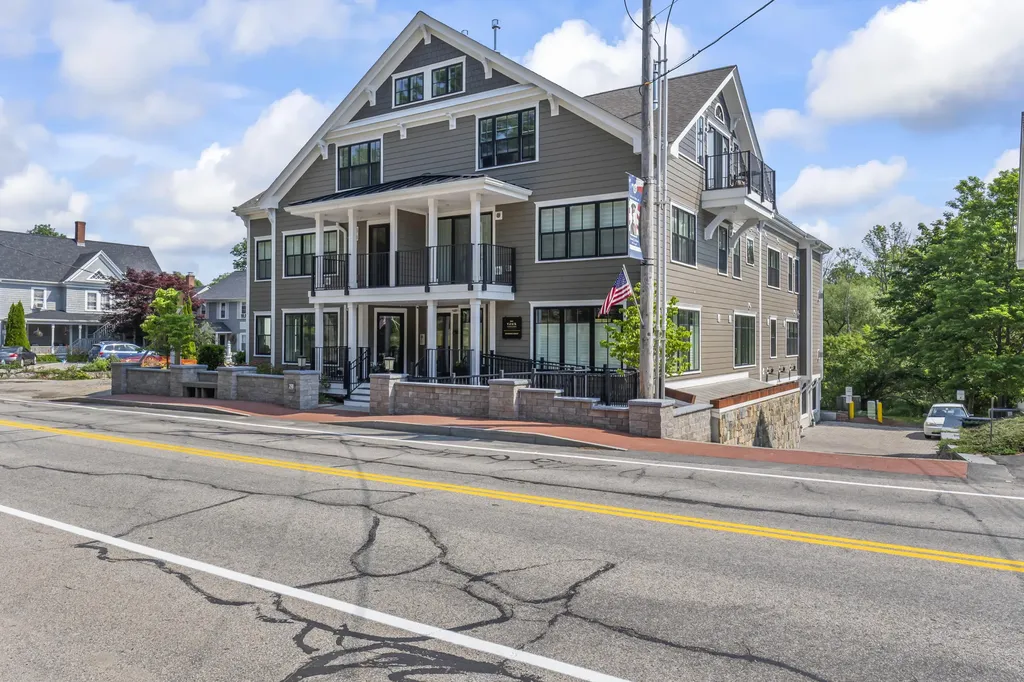298 York Street York ME 03909
