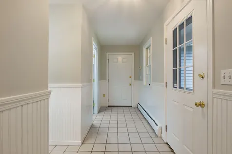 19 Lakeside Drive Falmouth ME 04105