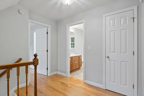 19 Lakeside Drive Falmouth ME 04105