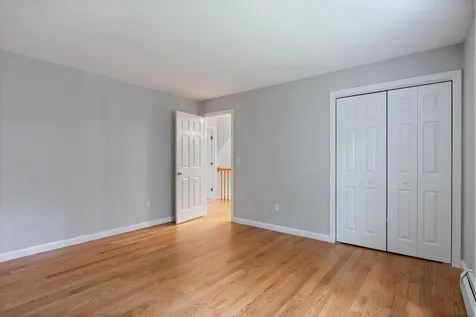 19 Lakeside Drive Falmouth ME 04105