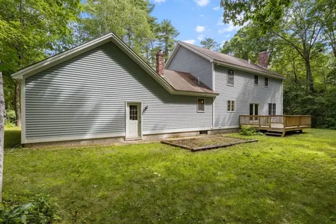 19 Lakeside Drive Falmouth ME 04105