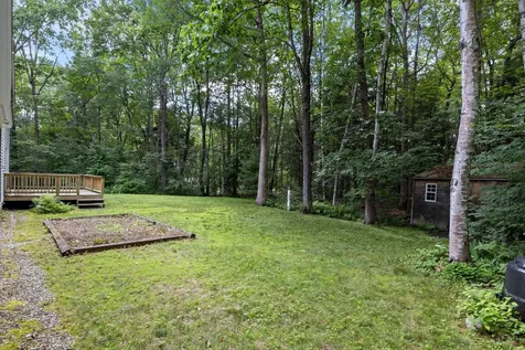 19 Lakeside Drive Falmouth ME 04105