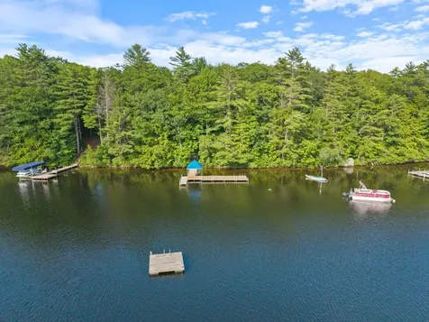 19 Lakeside Drive Falmouth ME 04105