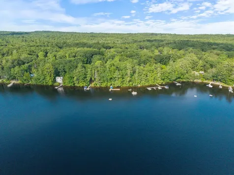 19 Lakeside Drive Falmouth ME 04105