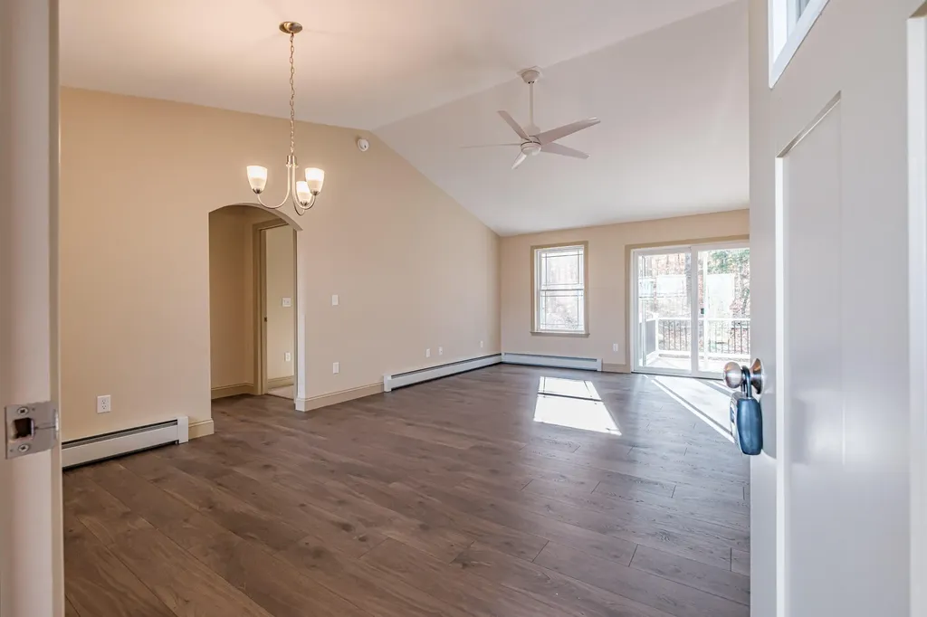 33 Woodbrey Lane Standish ME 04084