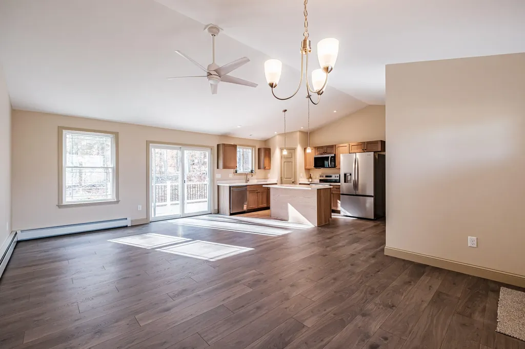 33 Woodbrey Lane Standish ME 04084