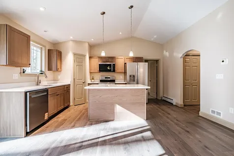33 Woodbrey Lane Standish ME 04084