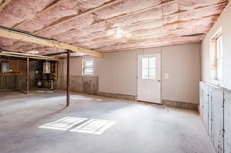 33 Woodbrey Lane Standish ME 04084
