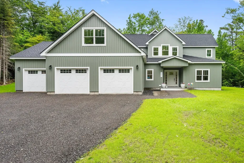 27 Meadow View Drive Readfield ME 04355