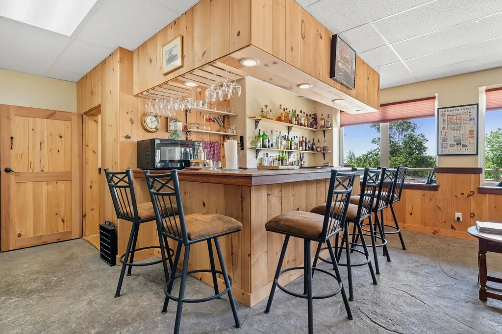 197 N Shore Road North Haven ME 04853