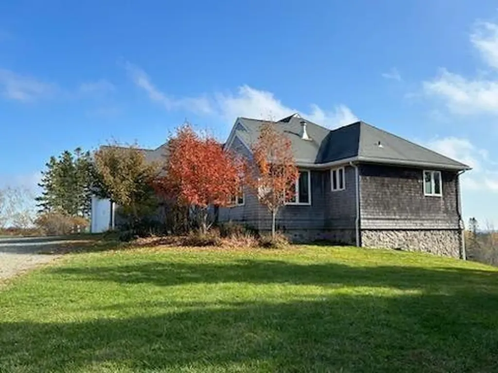 197 N Shore Road North Haven ME 04853