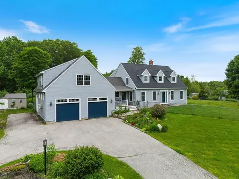 893 River Road Windham ME 04062