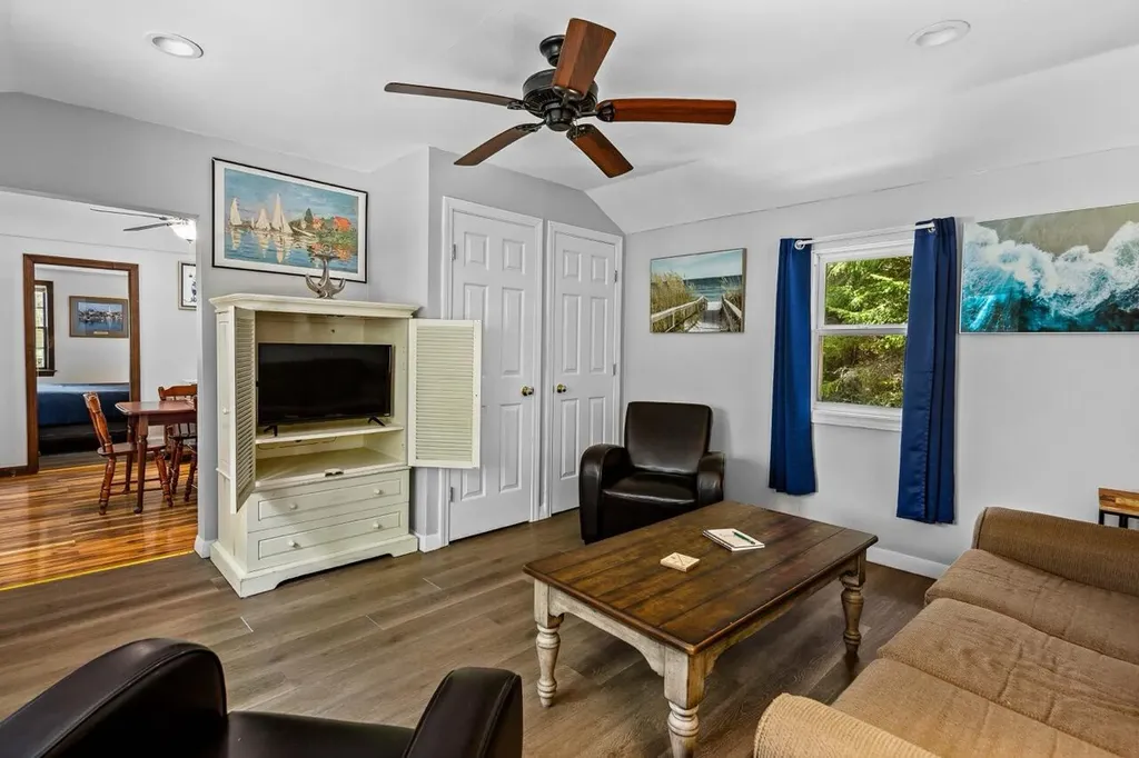 2076 Atlantic Highway Lincolnville ME 04849