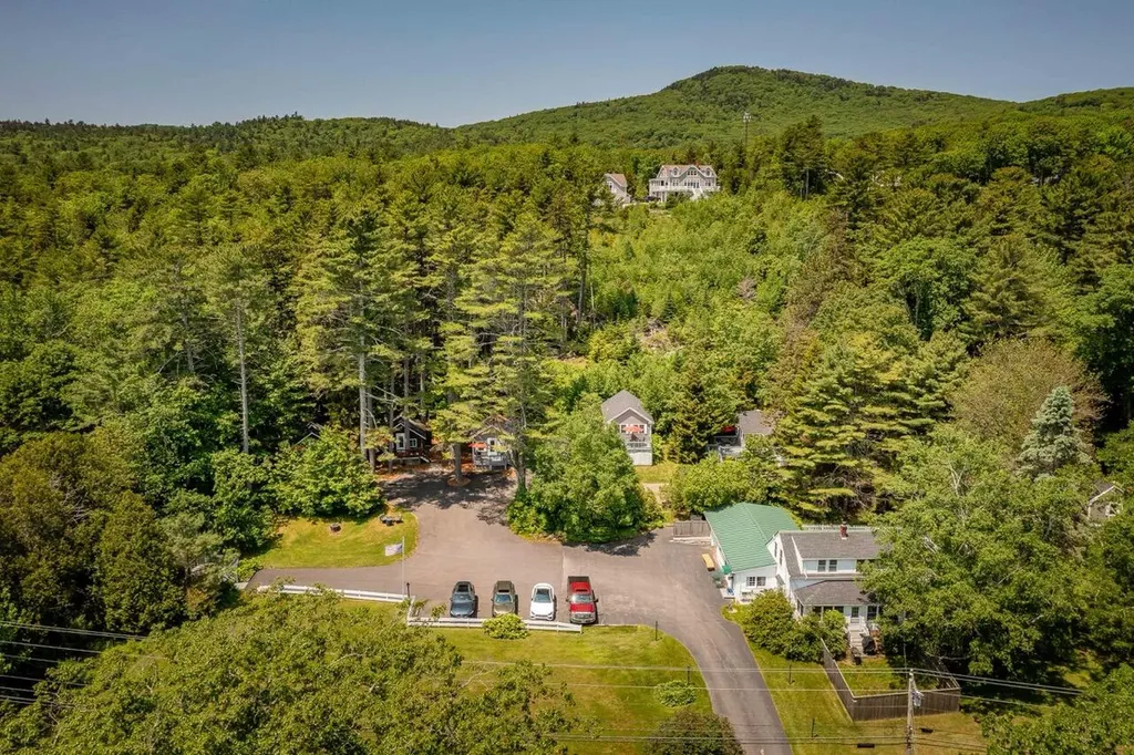 2076 Atlantic Highway Lincolnville ME 04849