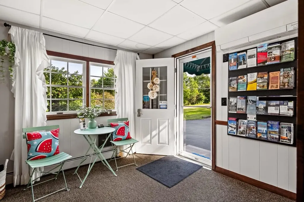 2076 Atlantic Highway Lincolnville ME 04849