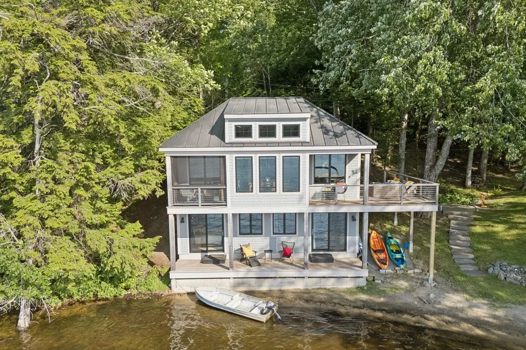 64 Mansir Lane Richmond ME 04357