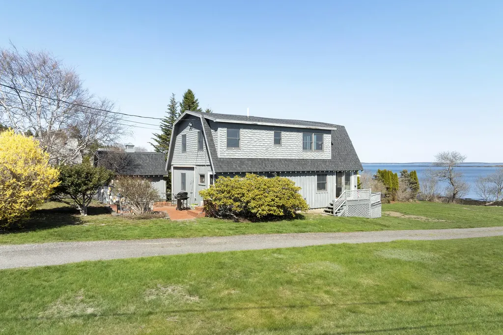 3 Linnell Drive Harpswell ME 04003