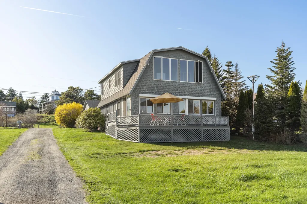 3 Linnell Drive Harpswell ME 04003