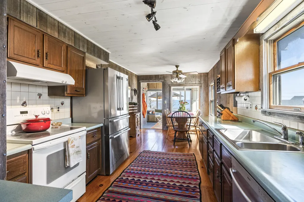 3 Linnell Drive Harpswell ME 04003