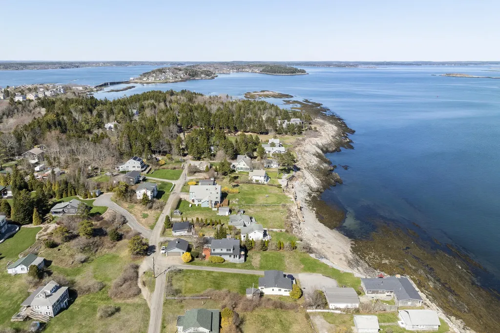 3 Linnell Drive Harpswell ME 04003