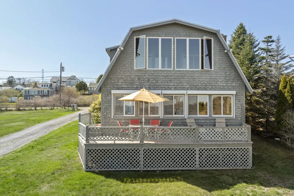 3 Linnell Drive Harpswell ME 04003