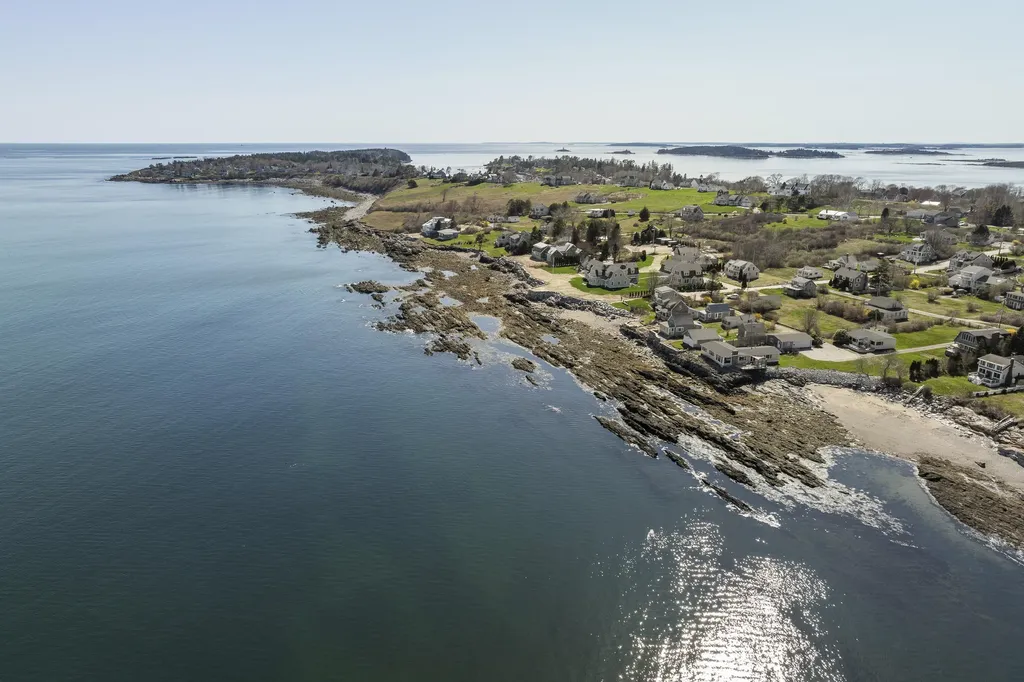 3 Linnell Drive Harpswell ME 04003