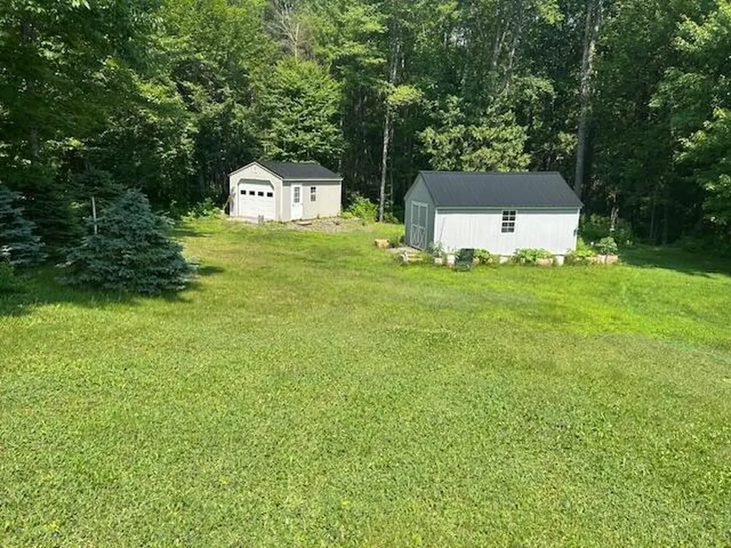 60 Dawes Road Dover-foxcroft ME 04426