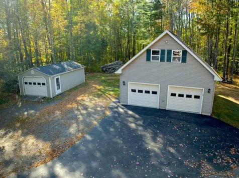 60 Dawes Road Dover-foxcroft ME 04426
