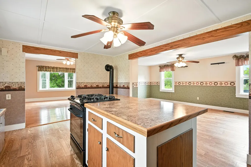 23 West Street Benton ME 04901