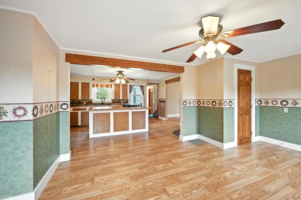 23 West Street Benton ME 04901