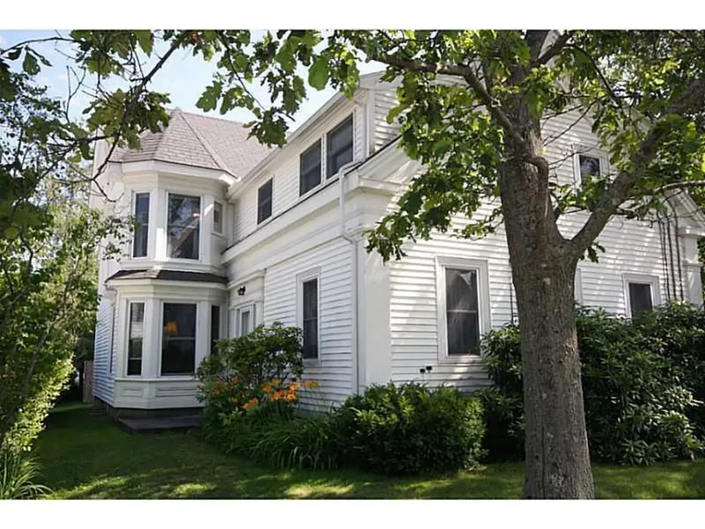 68 Elm Street Camden ME 04843