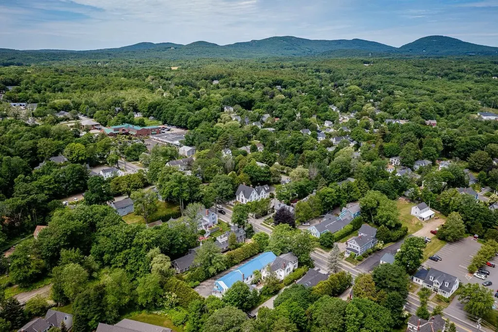 68 Elm Street Camden ME 04843