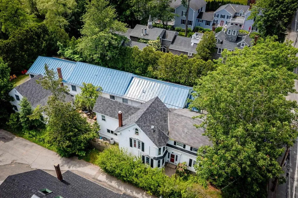 68 Elm Street Camden ME 04843